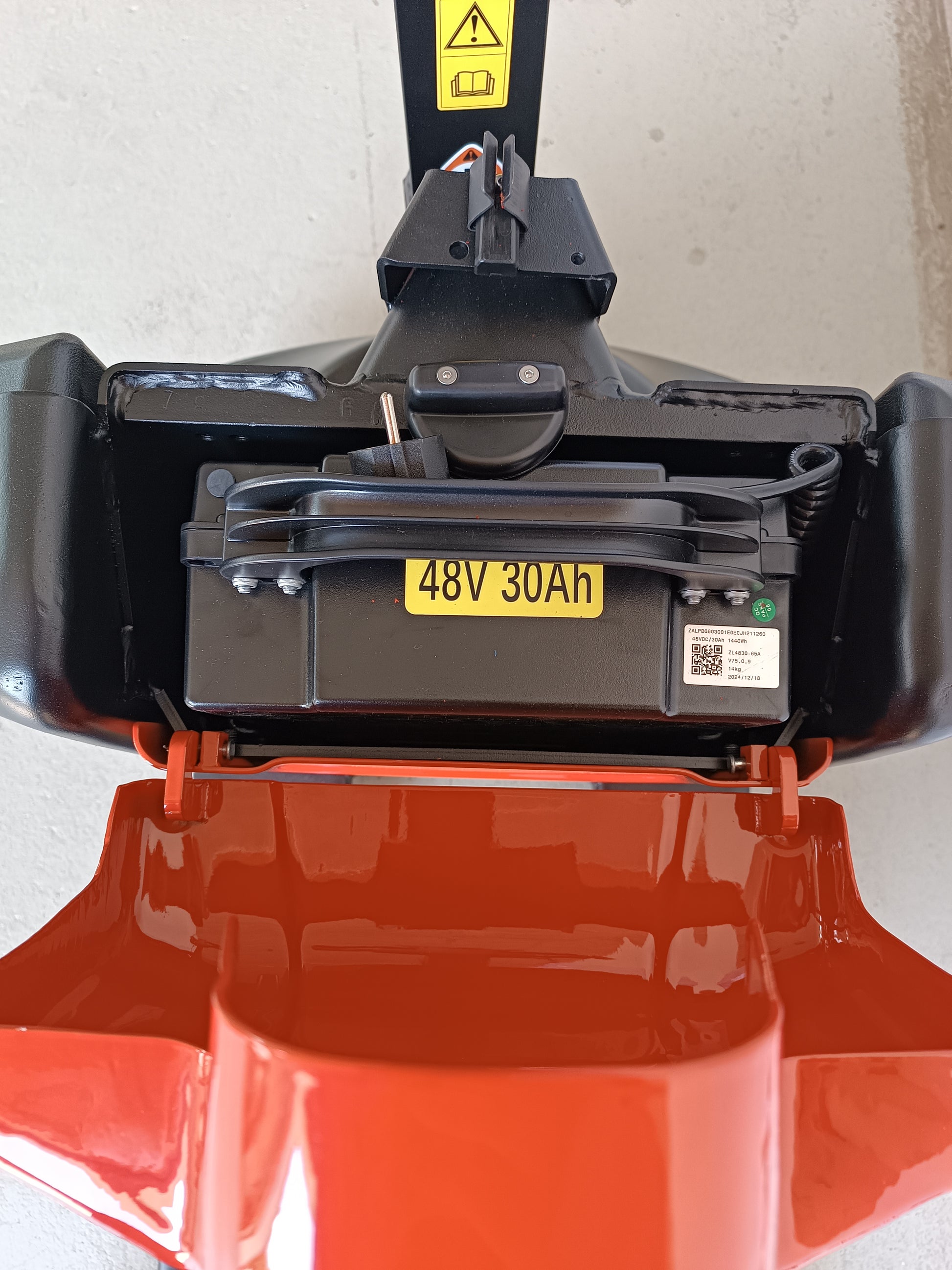 Elektrohubwagen EPL185 1800kg - Staplertechnik24