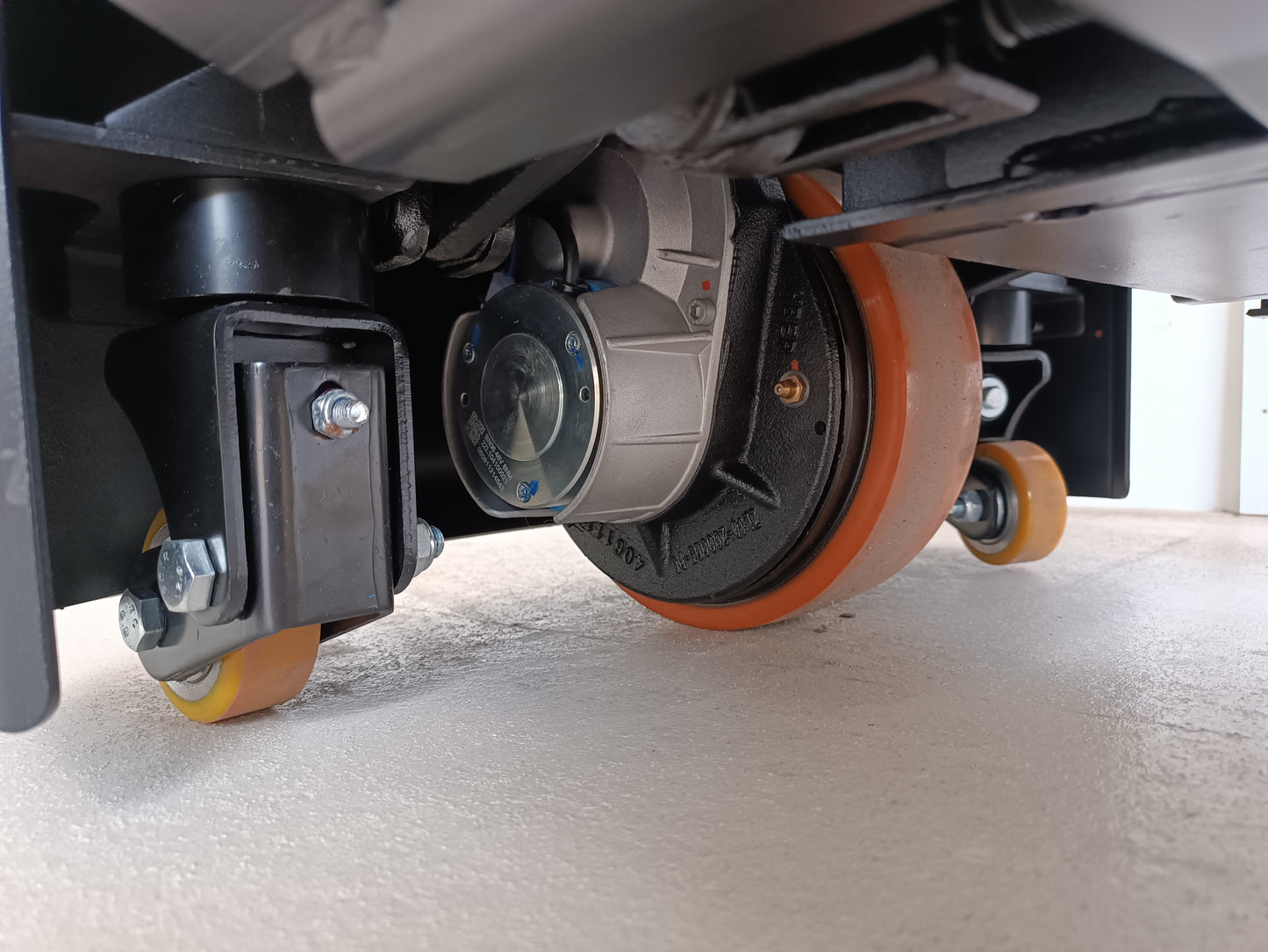 Elektrohubwagen EP WPL202 Li-Ion 2000kg - Staplertechnik24