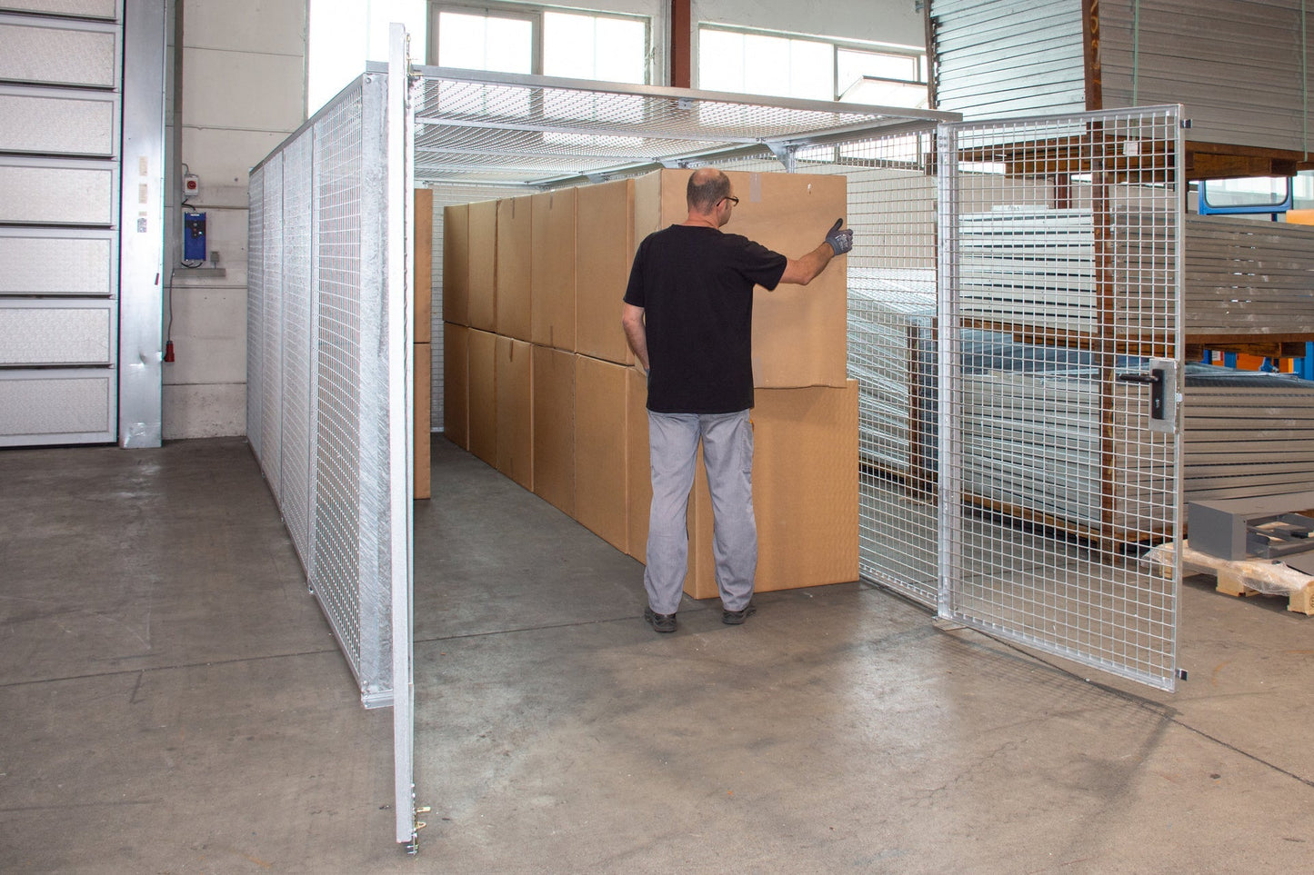 Lagerbox LBM 6000, feuerverzinkt - Staplertechnik24 - 4477 - 40 - 3000 - 7