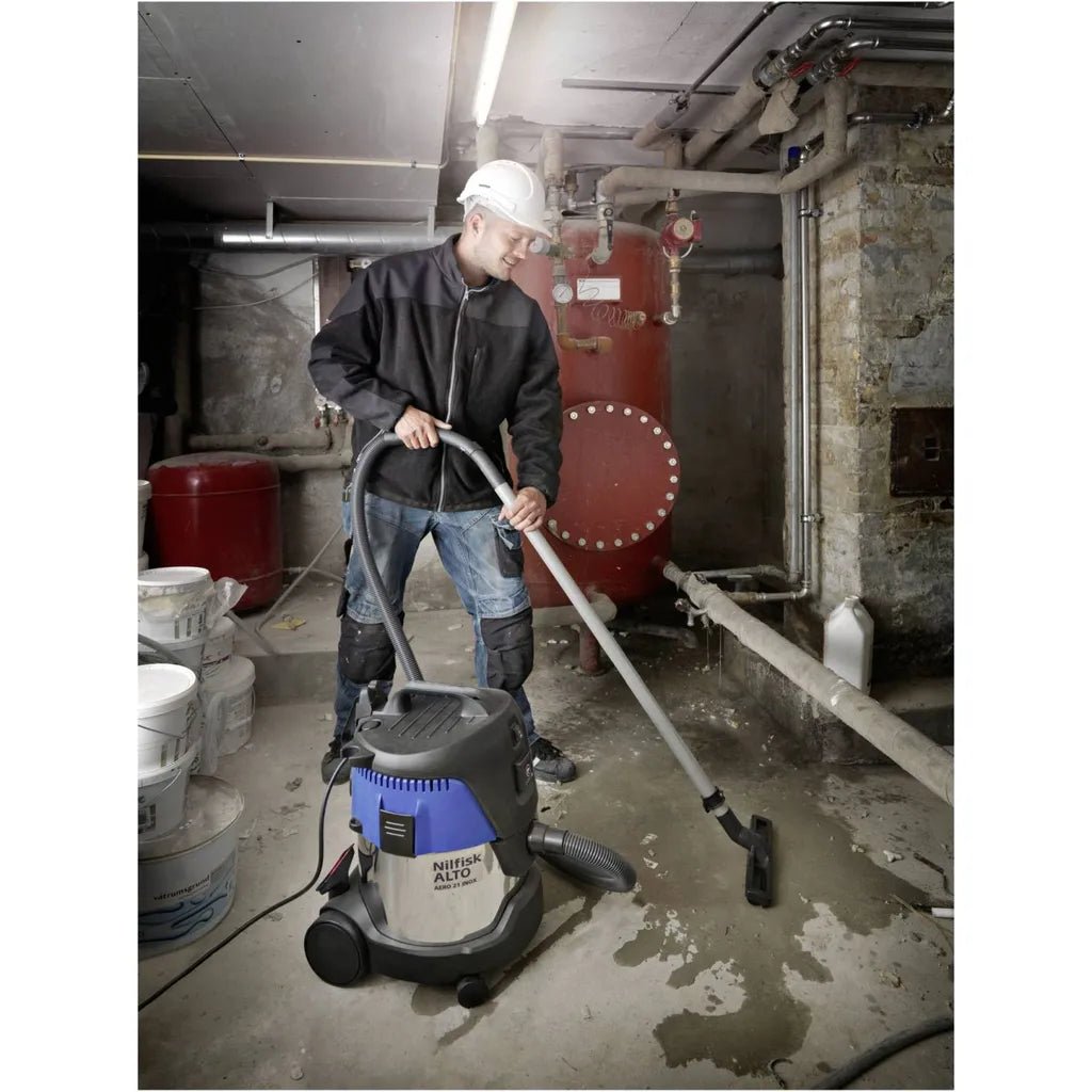 Nilfisk AERO 21 - 01 PC INOX Industriesauger, Edelstahl Schmutzbehälter - Staplertechnik24 - 107406602