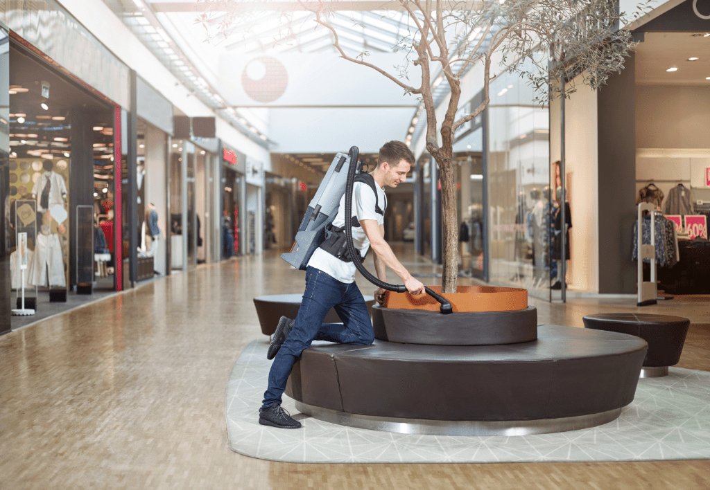 Nilfisk Gewerbesauger GD 5 BATTERY inkl. 2 Batterien EU - Staplertechnik24 - 41600941