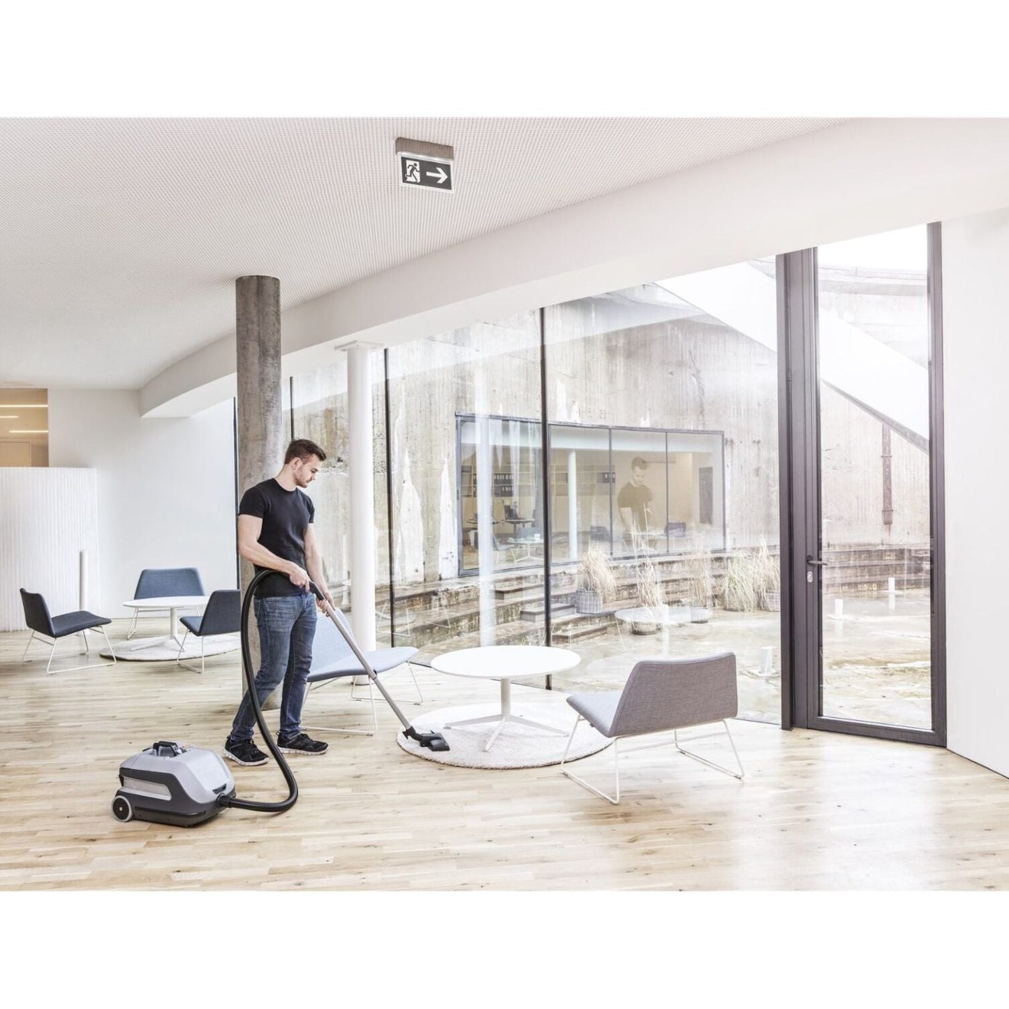 Nilfisk VP600 HEPA STD 2 EU - Staplertechnik24 - 41600860