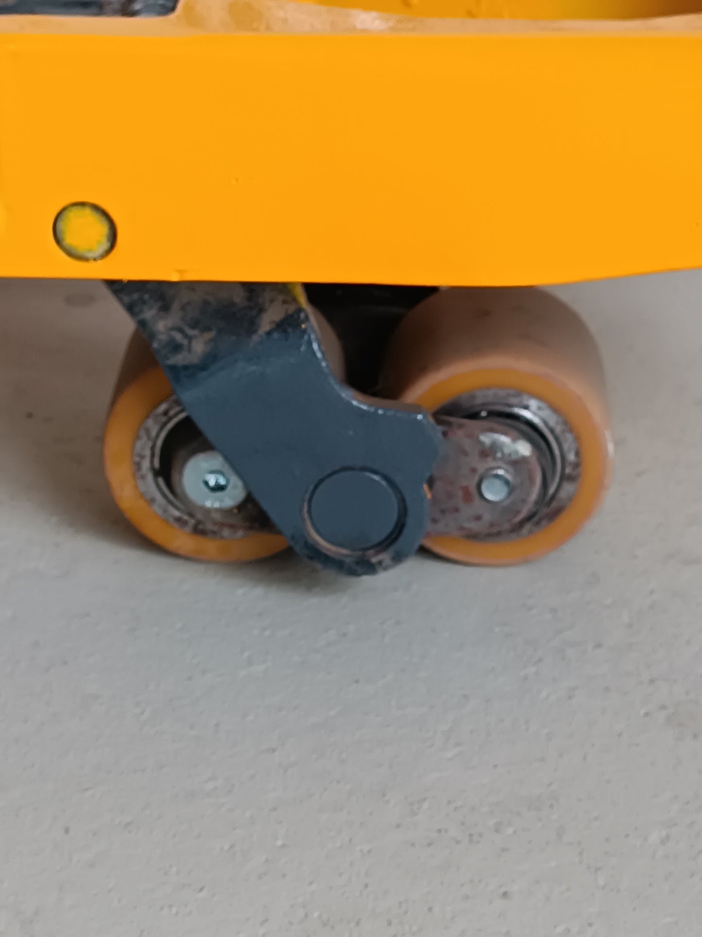 Jungheinrich EJE 116 Elektro-Niederhubwagen - Staplertechnik24