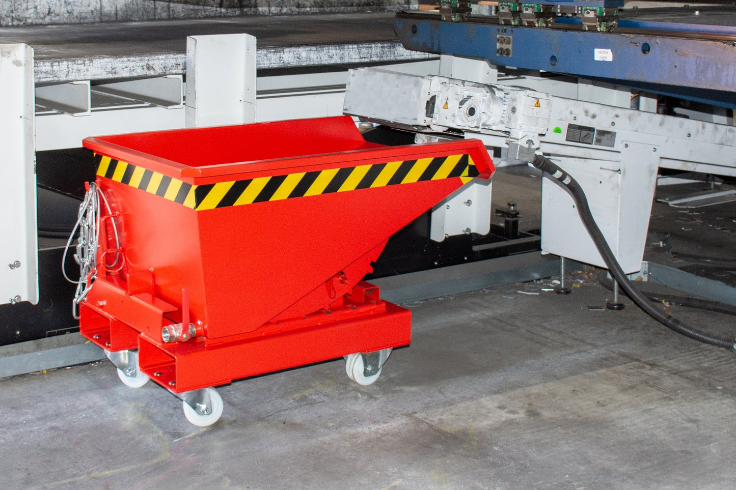 Spänebehälter EXPO - E 150, lackiert, Feuerrot - Staplertechnik24 - 4498 - 56 - 0000 - 2