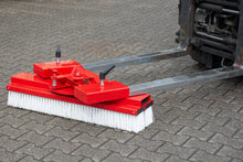 Gabelstapler - Kehrbesen SKB 100, lackiert, Feuerrot - Staplertechnik24 - 4494 - 03 - 0000 - 2