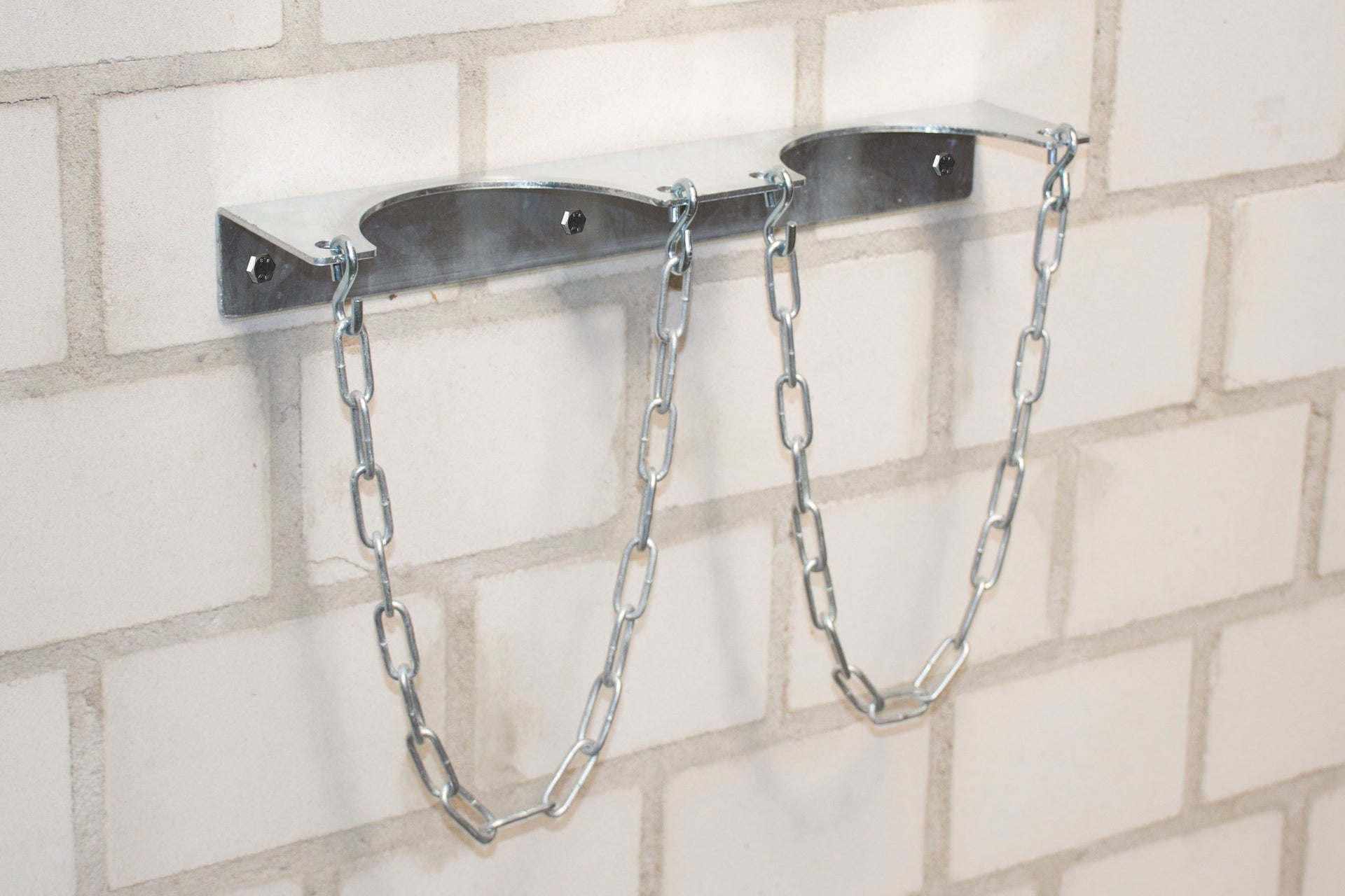 Gasflaschen - Wandhalterung GWH 140 - II, feuerverzinkt - Staplertechnik24 - 4477 - 97 - 0000 - 7