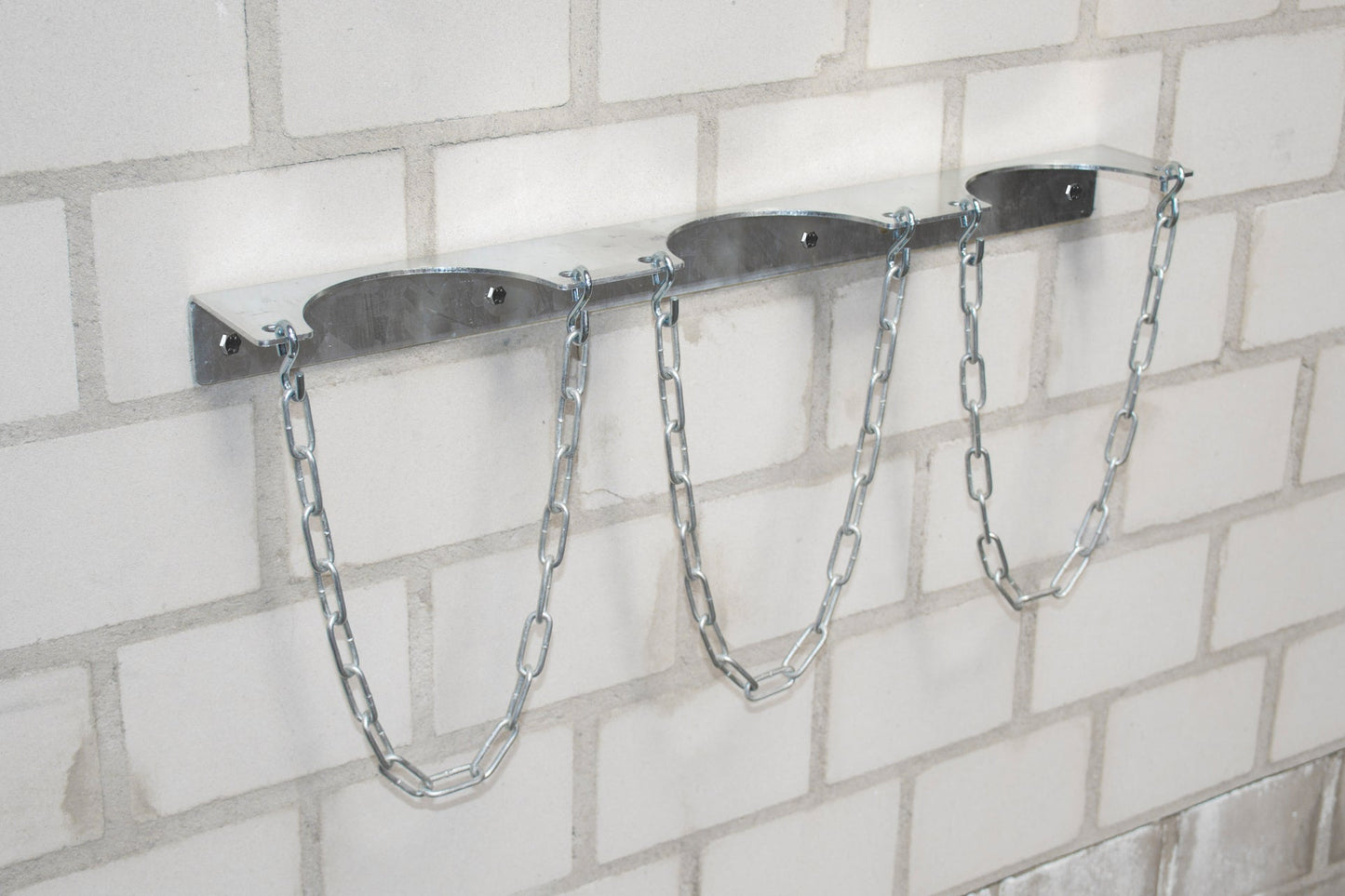 Gasflaschen - Wandhalterung GWH 140 - III, feuerverzinkt - Staplertechnik24 - 4477 - 98 - 0000 - 7