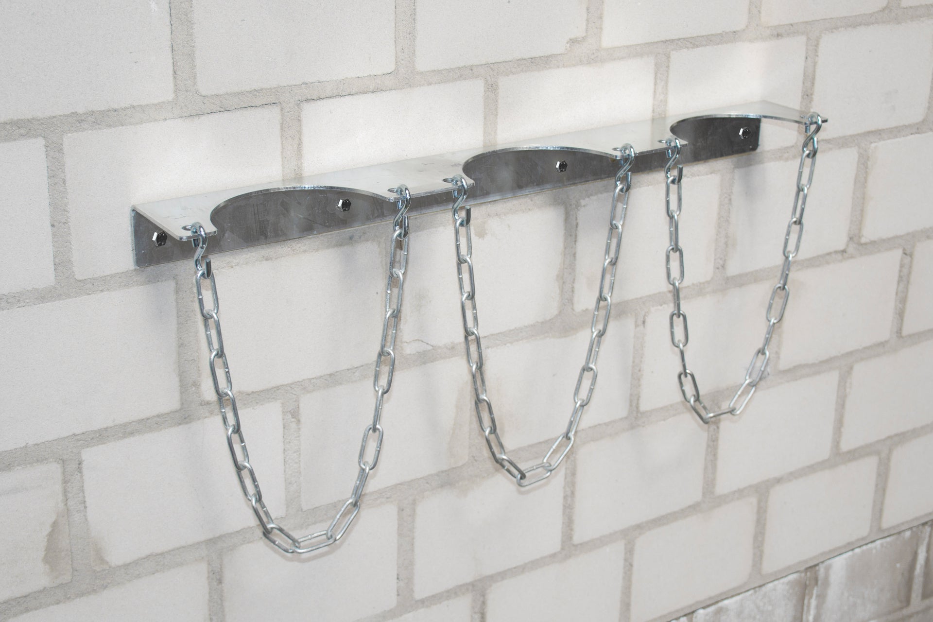 Gasflaschen - Wandhalterung GWH 140 - III, feuerverzinkt - Staplertechnik24 - 4477 - 98 - 0000 - 7