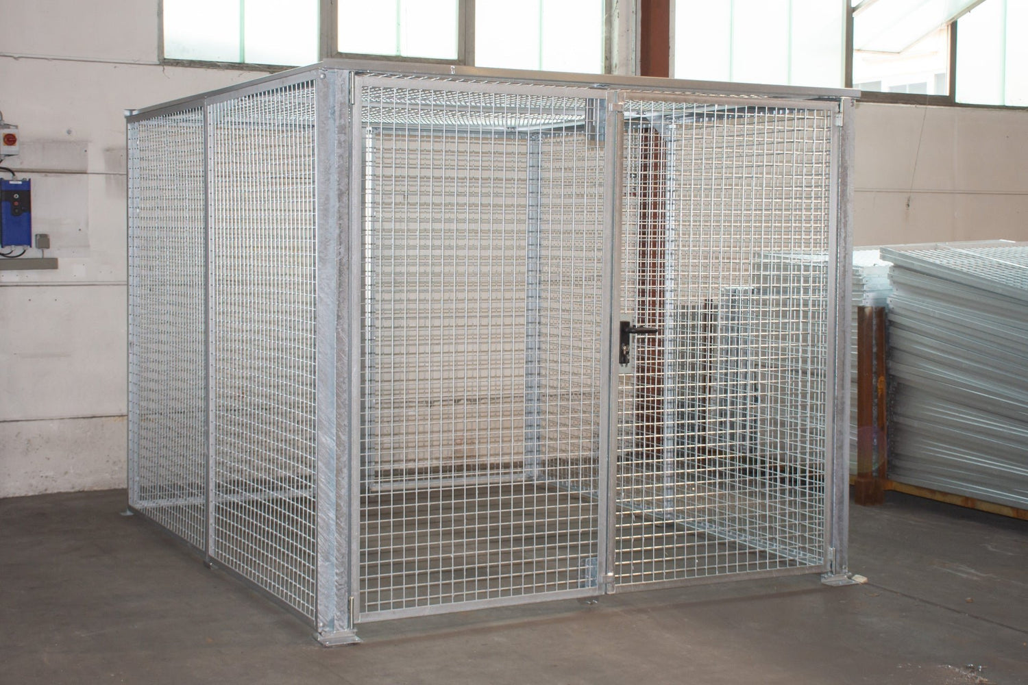 Lagerbox LBM 3000, feuerverzinkt - Staplertechnik24 - 4477 - 40 - 1000 - 7