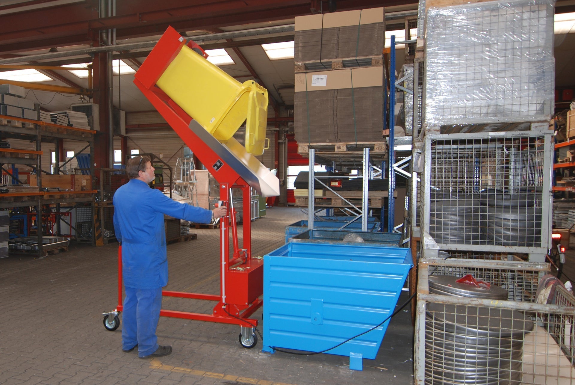 Mülltonnen - Kippstation MKS - 230V, lackiert, Feuerrot - Staplertechnik24 - 4476 - 10 - 0000 - 2