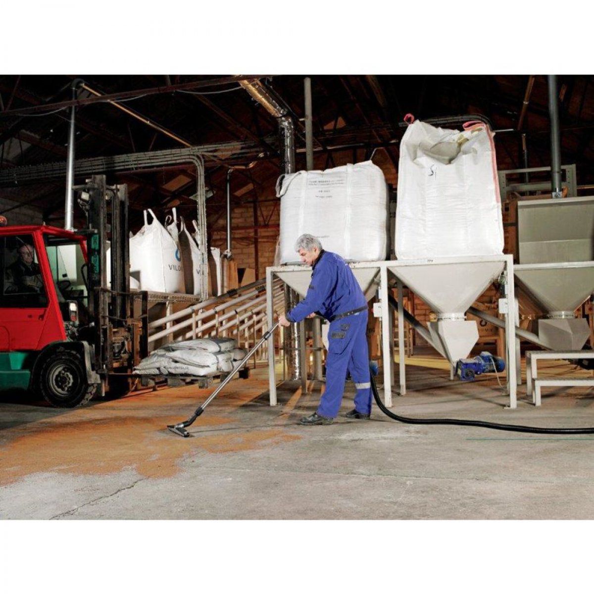 Nilfisk ATTIX 40 - 0M PC TYPE 22 Industriesauger Nass - /Trockensauger - Staplertechnik24 - 107400410